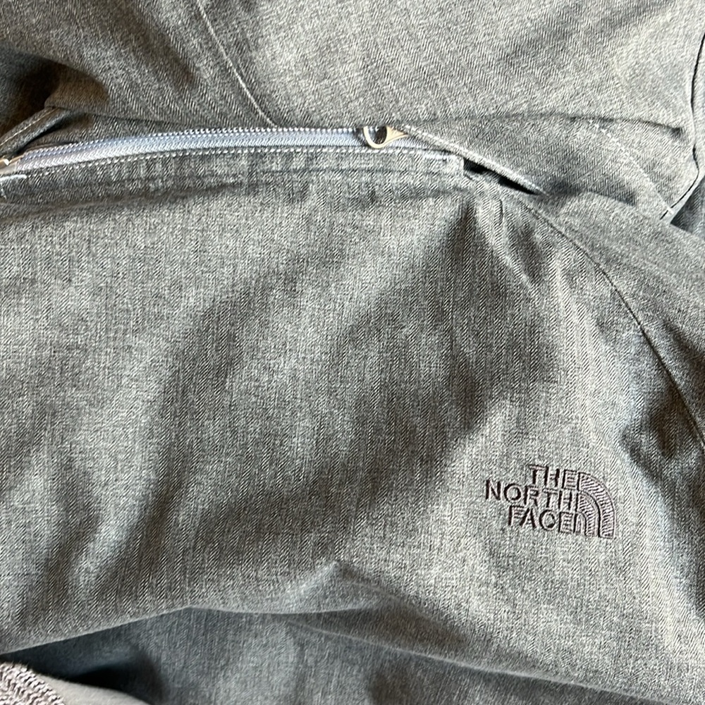 North Face Women’s Parka XL - Picture 3 of 7